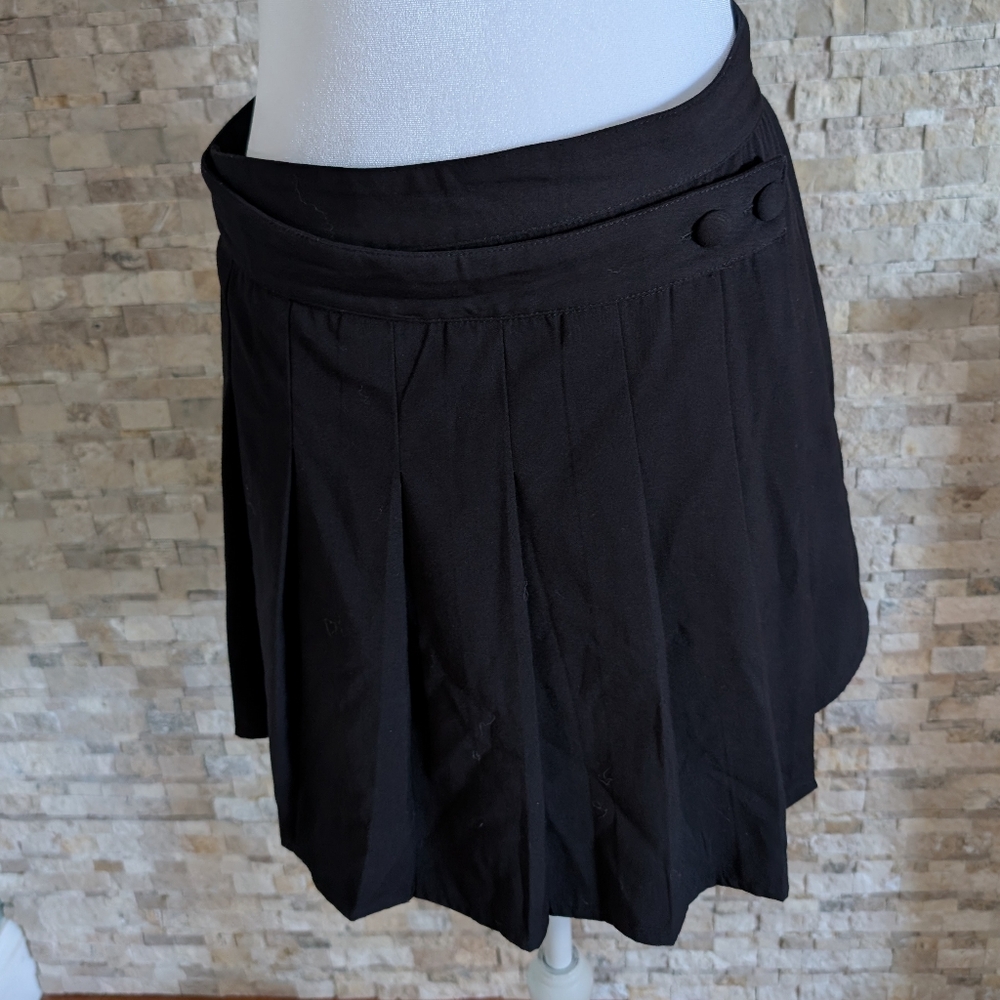 Le Lis Black Pleated Mini Skirt Goth Punk Preppy Y2K Office Siren 28” Waist Lg